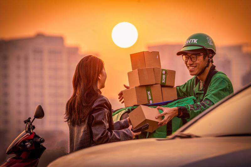 Chuyển phát nhanh Door To Door là gì? Quy trình chi tiết và đơn vị vận chuyển uy tín