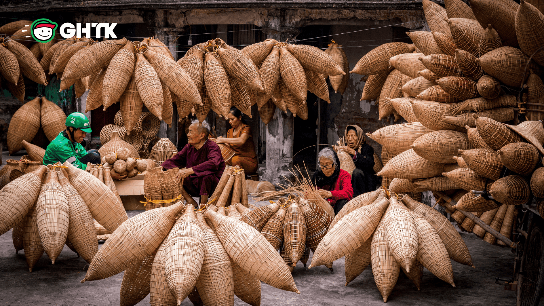 Vận chuyển hàng thủ công mỹ nghệ nội địa: An toàn & hiệu quả