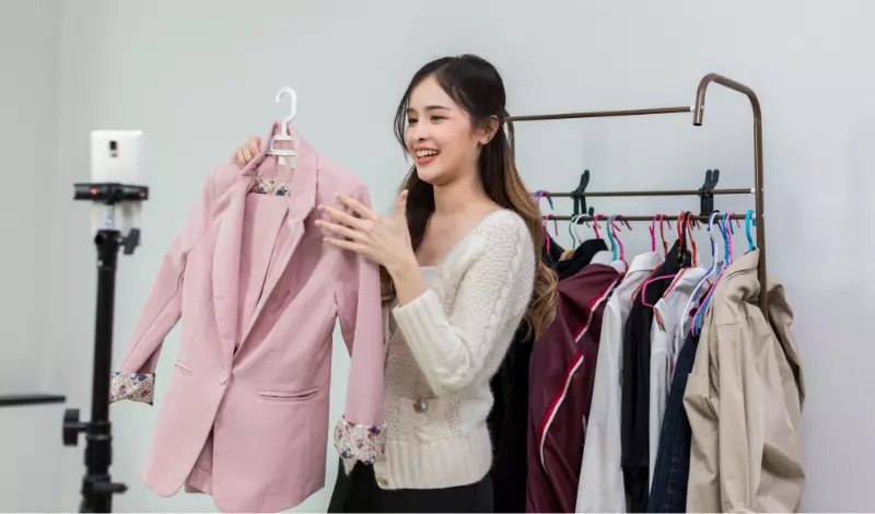 Đồ Secondhand là gì? Bí quyết và địa chỉ mua hàng hiệu giá hời