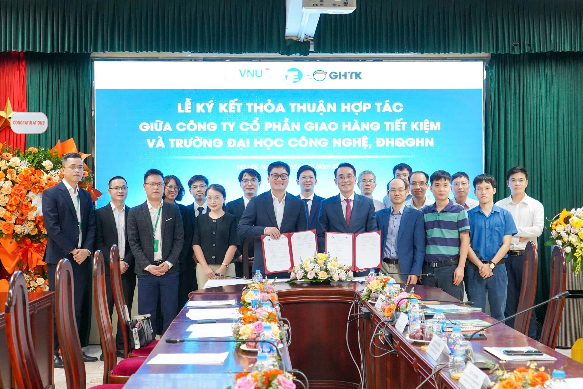 GHTK ký kết thỏa thuận hợp tác với Trường ĐH Công nghệ - ĐH Quốc gia Hà Nội