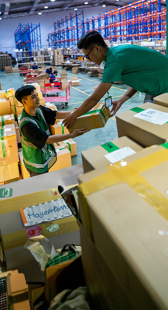 Cam kết giao hàng đúng tiến độ đến nhà thuốc, bệnh viện, phòng khám và chuỗi bán lẻ