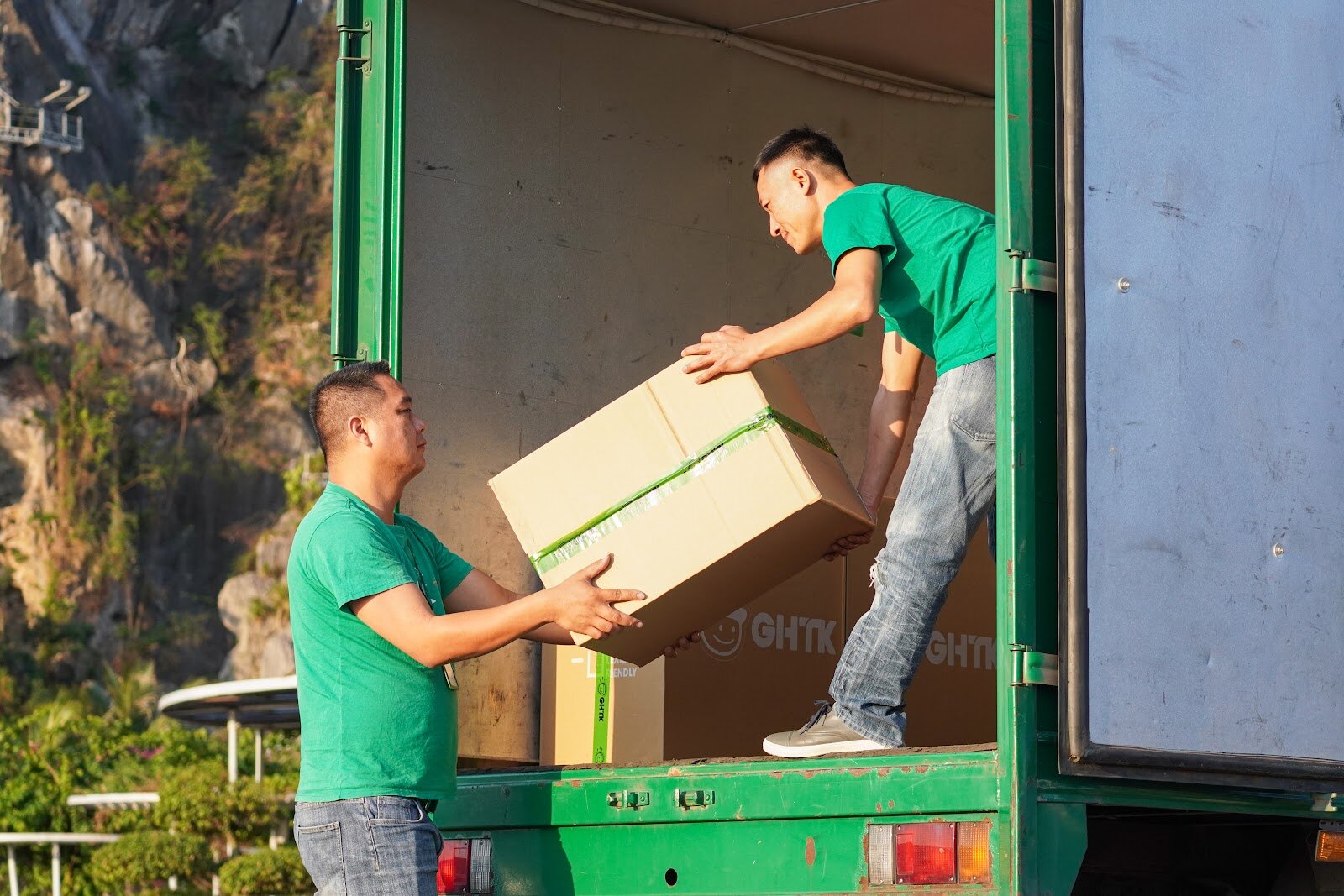 Quy trình vận chuyển hàng hóa bằng đường bộ thời 4.0: Số hóa để giao nhanh, kiểm soát tốt