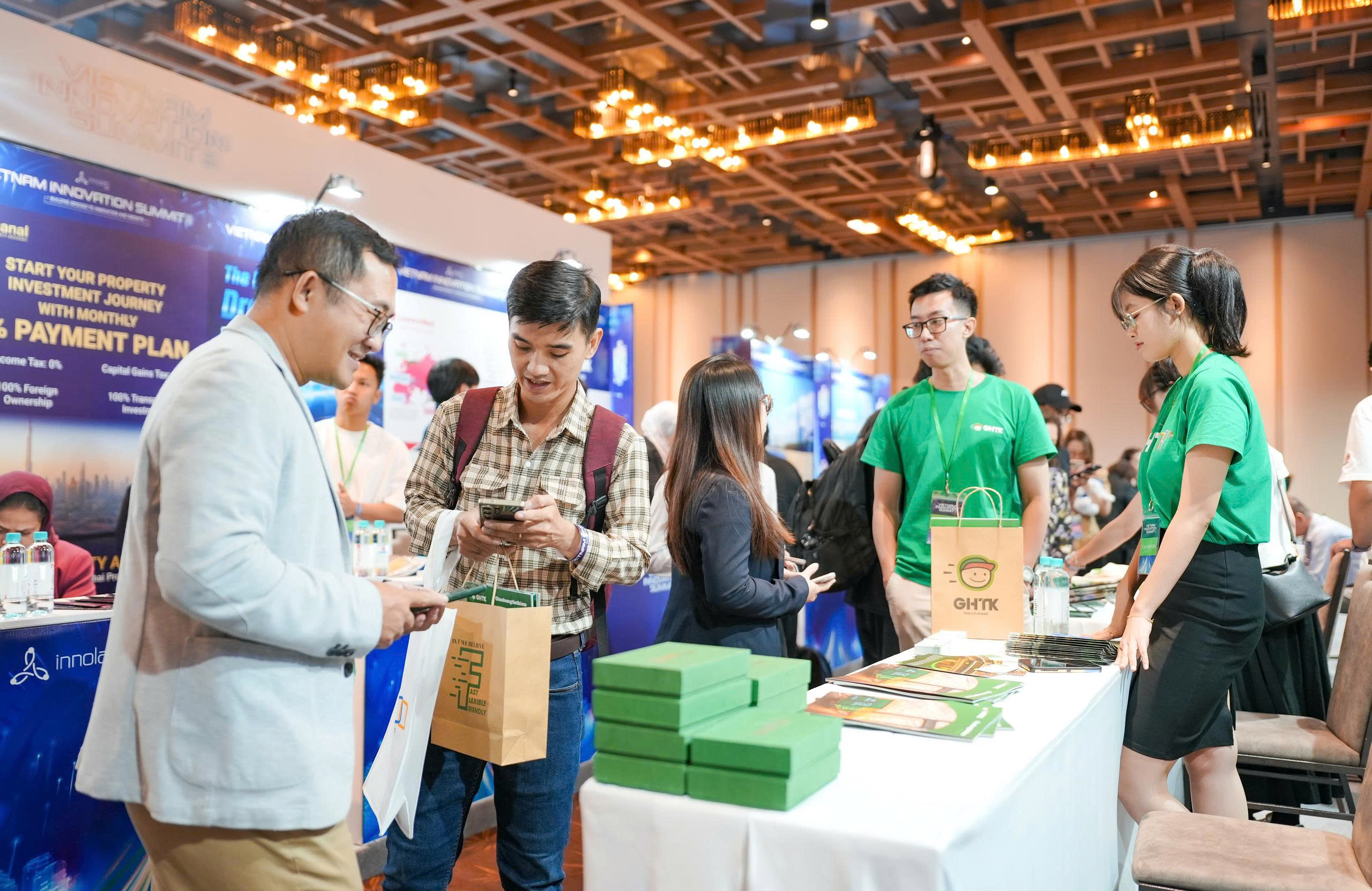 GHTK tham dự Vietnam Innovation Summit 2025: Đổi mới để phát triển bền vững