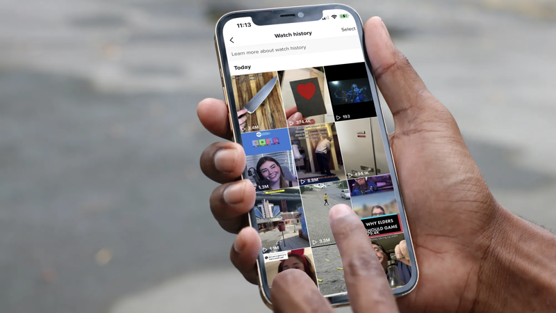 Khung giờ đăng video TikTok lên xu hướng nhanh nhất 2025
