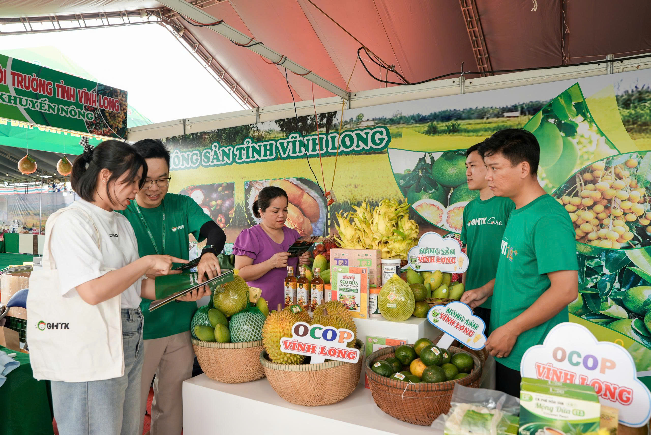 GHTK đồng hành cùng doanh nghiệp địa phương tại Hội chợ Triển lãm Đặc sản Vùng miền năm 2025 tại Phú Quốc